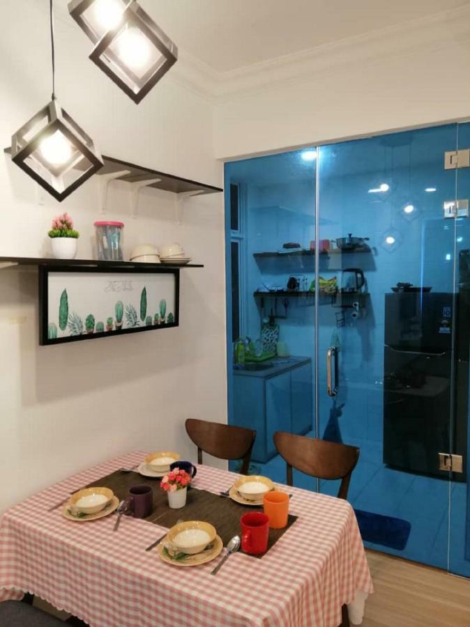 Cozy Homestay @ The Wave Melaka Esterno foto